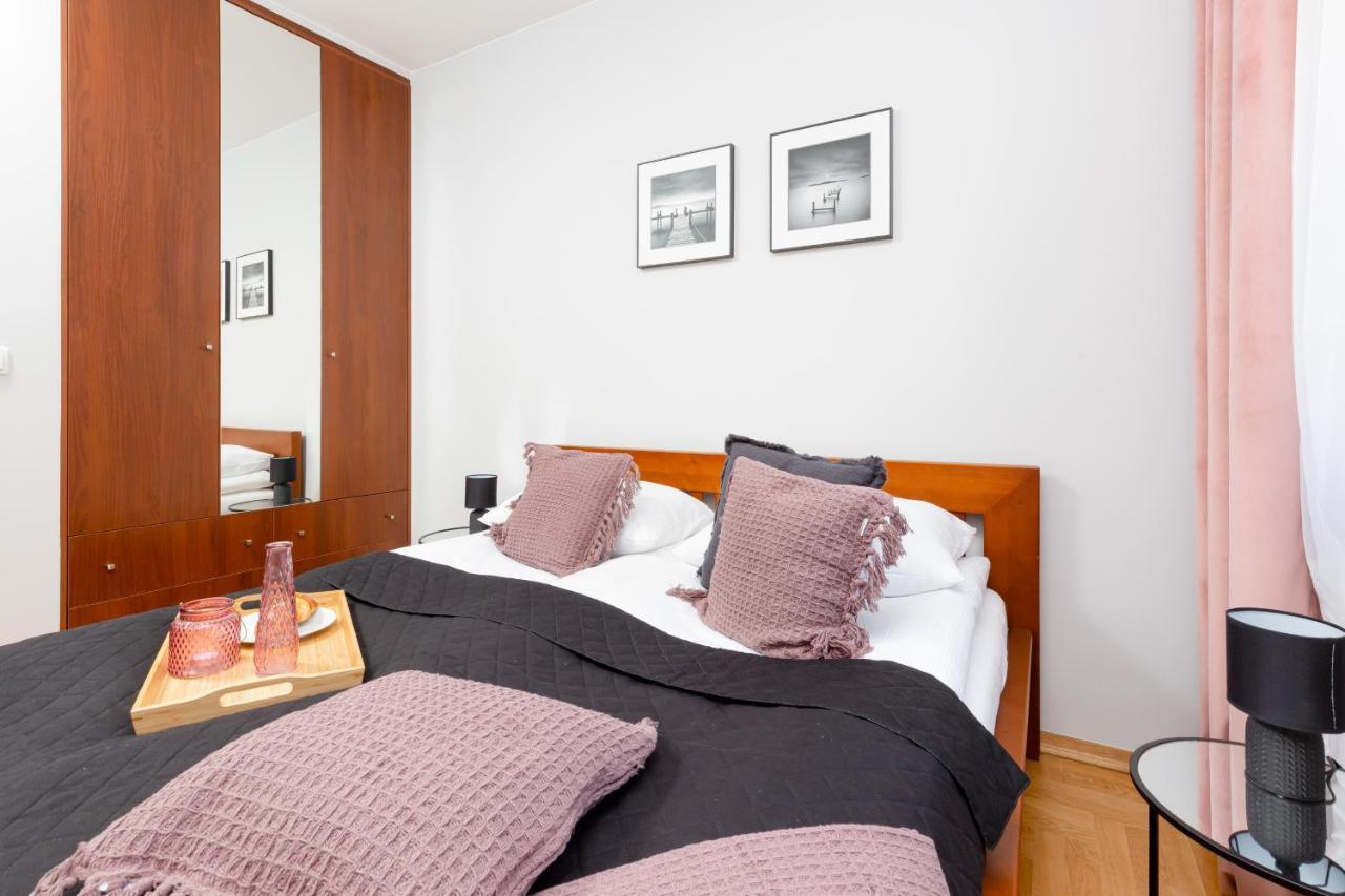 Mokotow Apartment Bluszczanska By Noclegi Renters Varšava Exteriér fotografie